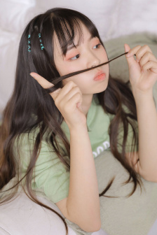 我和小表妺在车上的乱H